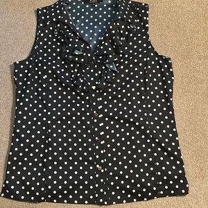 Black White Polka Dot Top Blouse Sleeveless
Ruffled V-neck  SZ L